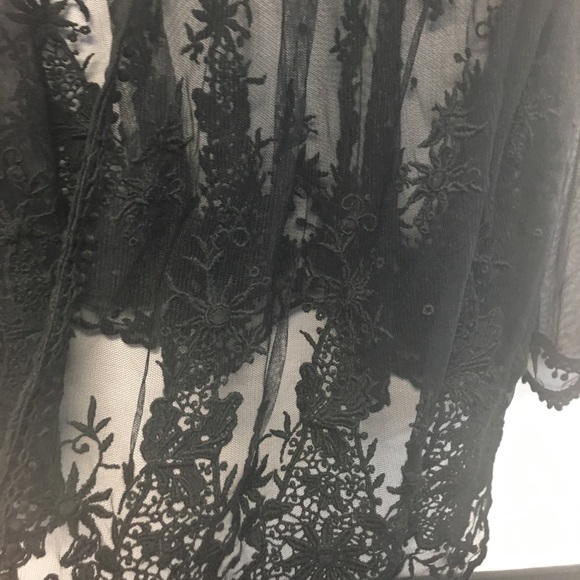 Topshop Black Lace Open Blouse - Picture 2 of 6